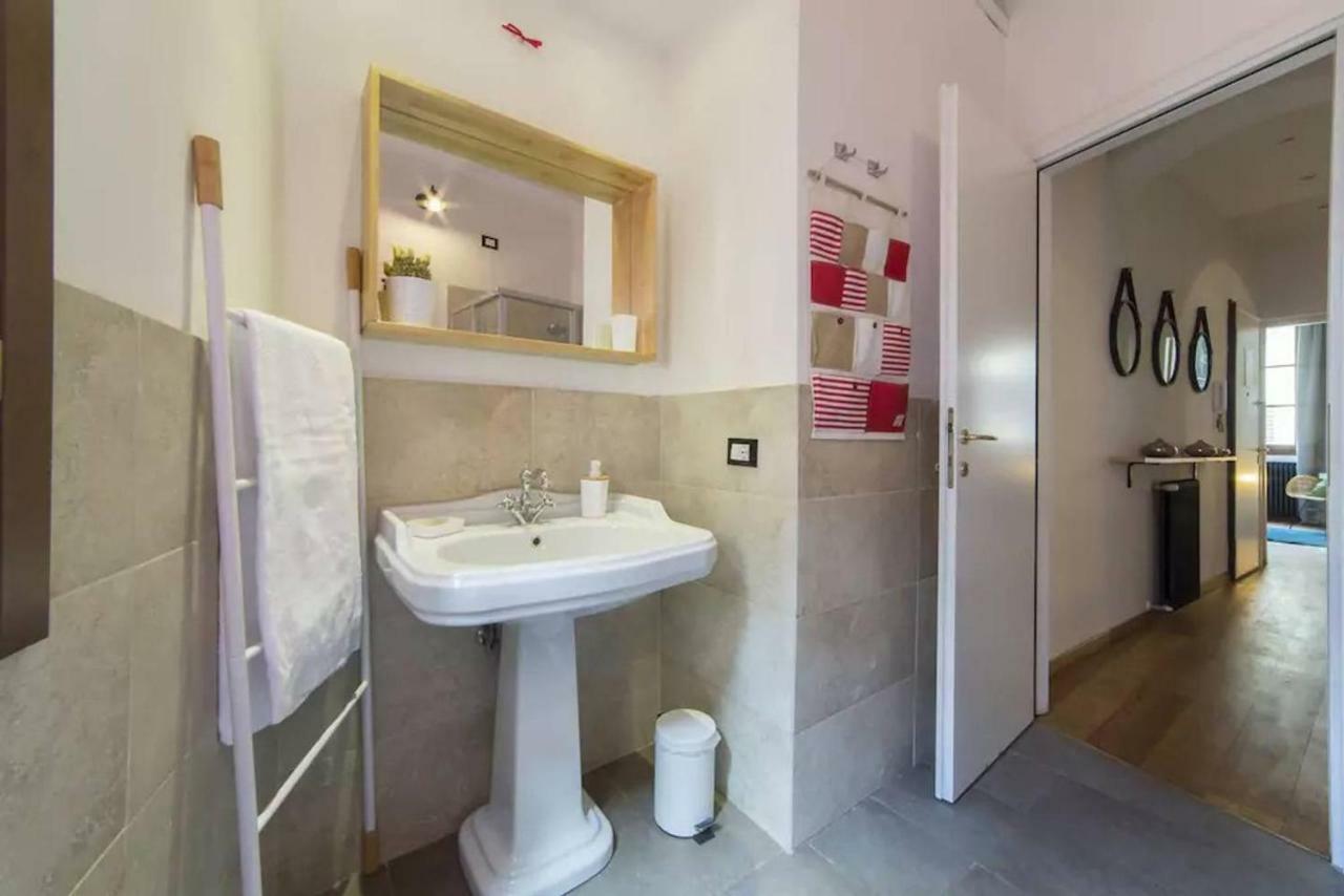 Step To Duomo And The Sights From Refurbished Apartamento Florença